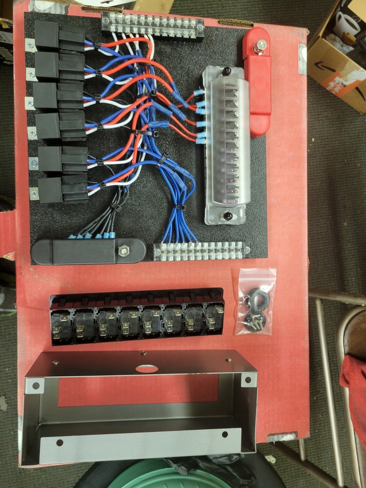 RELAY PANEL FUSED POWER BANK RACE CAR 5 WAY 12 OUTPUT with Led Switches ...