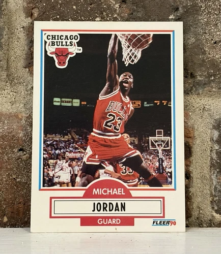 Fleer 1990-91 Michael Jordan #26 Base Set Chicago Bulls NBA Basketball Card