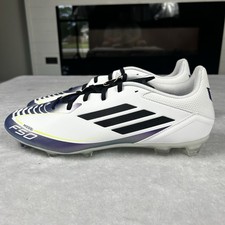 Preços baixos em adidas Messi Athletic Shoes for Men