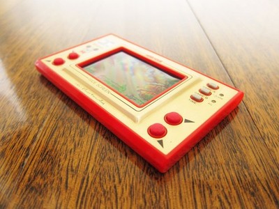 Nintendo Game & Watch Wide Screen Mickey Mouse - Red (MC-25) for