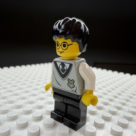 Lego Minifigure Harry Potter (HP005) From Sorcerer's Stone 4711 4730 4704 4733