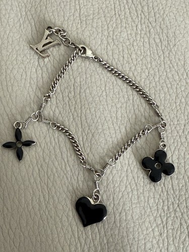 LOUIS VUITTON Monogram Flower Heart Charm Silver Chain Bracelet Black Enamel - Picture 5 of 5