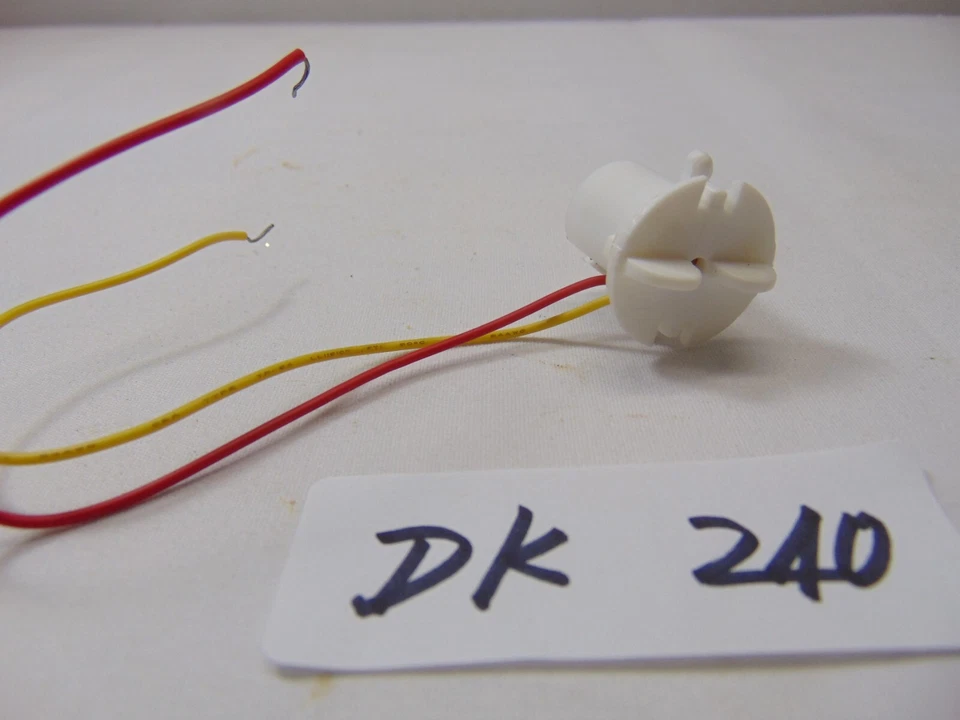 Fuente Wilton Fanci 2008 Repuesto Bombilla Lámpara Enchufe Base Eléctrica Foto 3 de 4