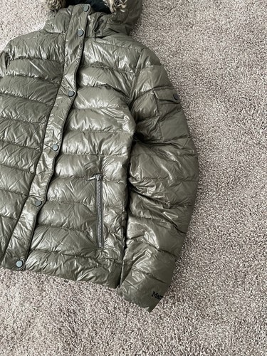 Marmot Women’s 700 Down Jacket Size Medium - Picture 3 of 9