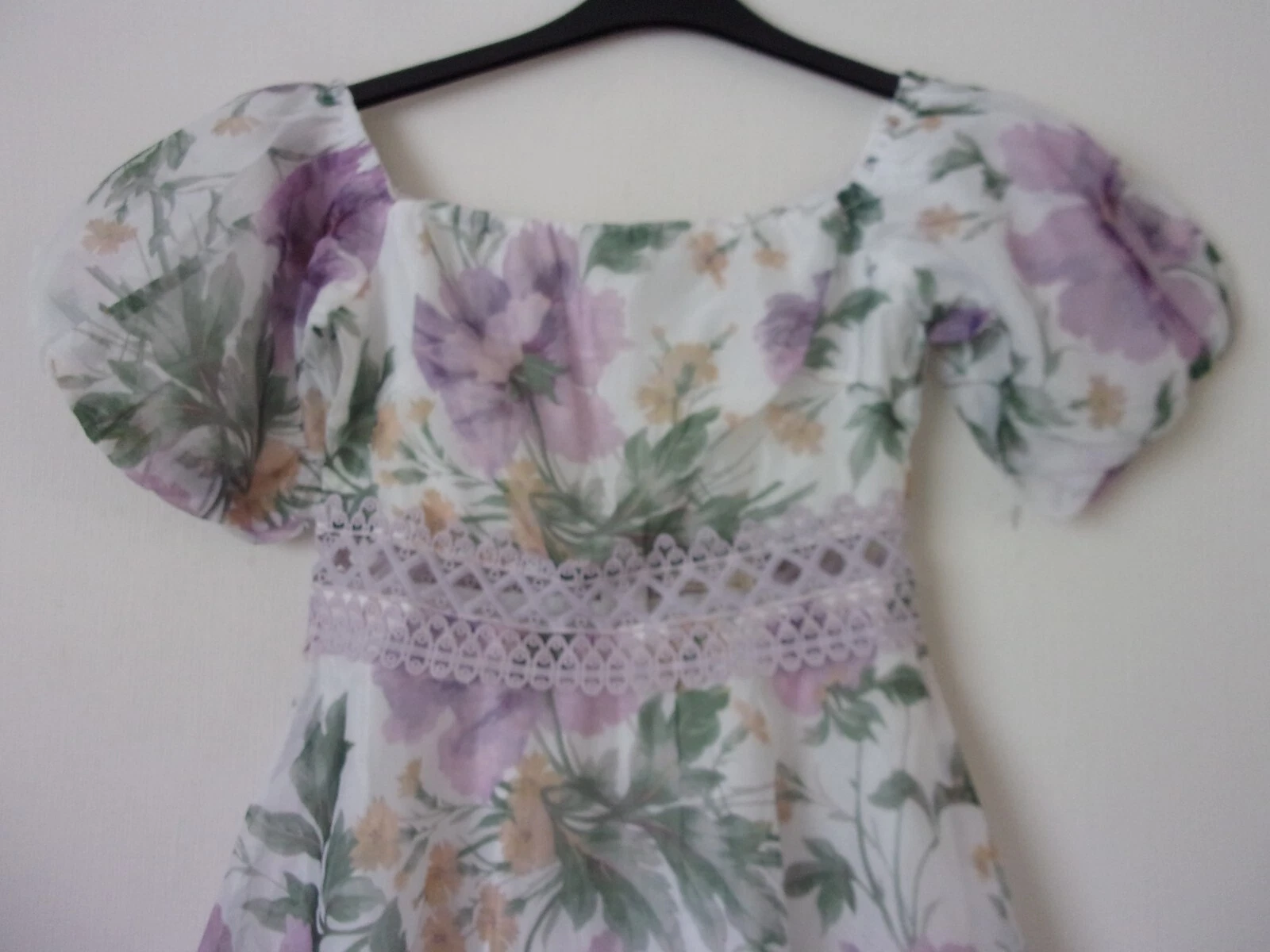 OFF WHITE Nuovo mini abito Oasis Off White Lyanna floreale organza Bardot taglia: UK 8 PREZZO AL PUBBLICO: £ 89