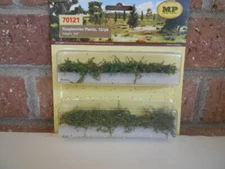 MP Scenery Products item #70121 HO Raspberries Plants 12/PK 5/8"