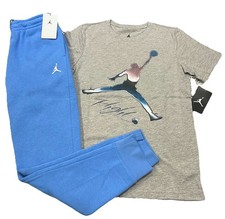 NWT NIKE AIR JORDAN BOY 2 PC SET GRAY SHORT SLEEVE BLUE JOGGER SWEATPANTS L