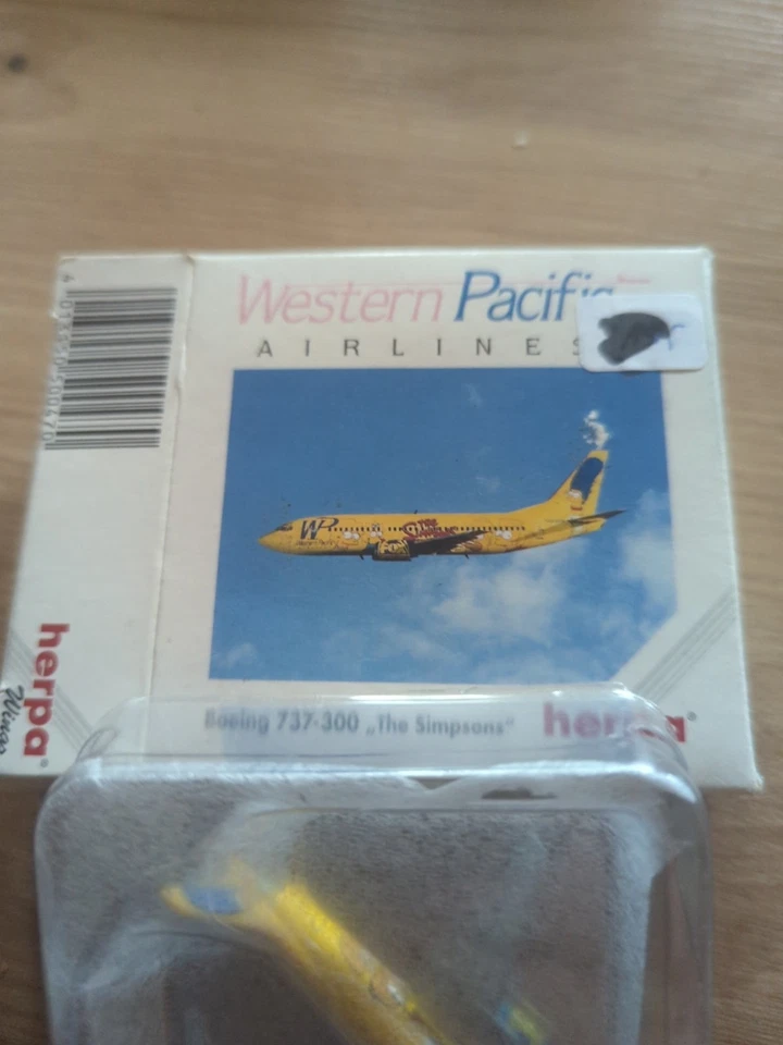 1/500 Boeing 737-300-"The Simpsons" - Bild 2 von 2