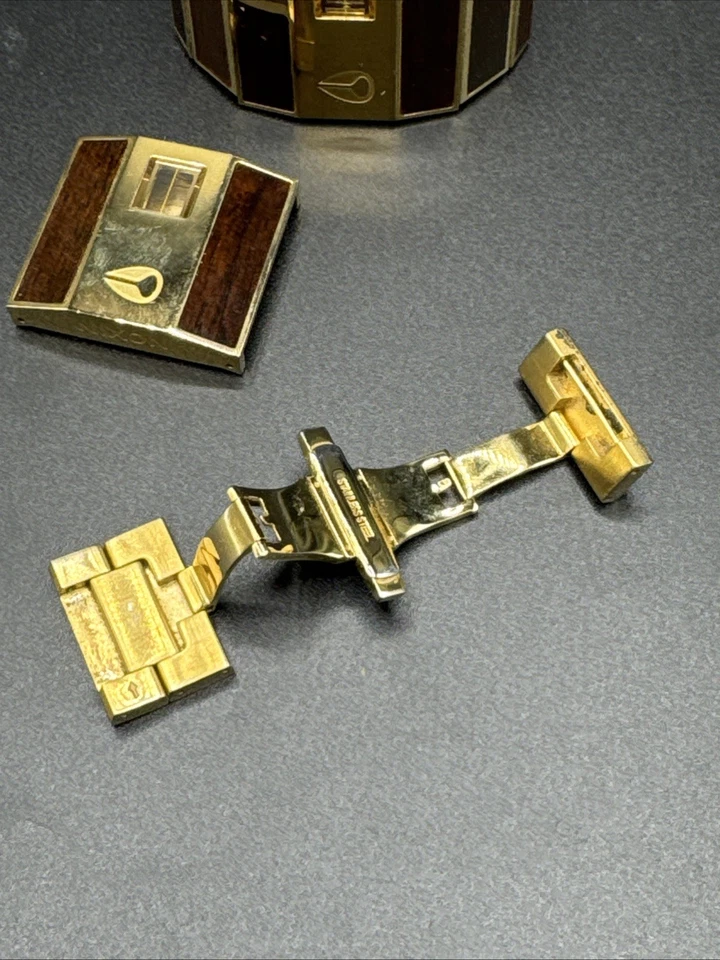 NIXON ROTOLOG -DARK BROWN W/Gold Trim -Watch Links Extra Face - Image 2 of 4