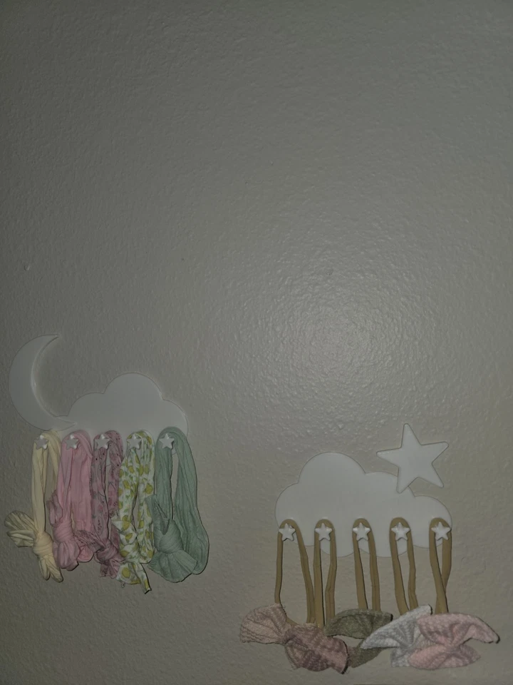 Cabide de tiara para bebês - Imagem 2 de 3