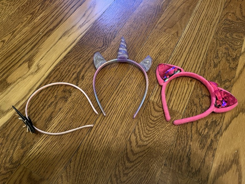 Lot of 3 Girls Headbands, Unicorn And Kitty,  Excellent Condition….preowned