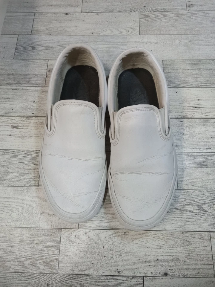 ZAPATOS VANS TOPS BAJOS CLÁSICOS DE CUERO BLANCO SIN CORDONES PARA HOMBRE 5,5 PARA MUJER 7  Foto 3 de 4