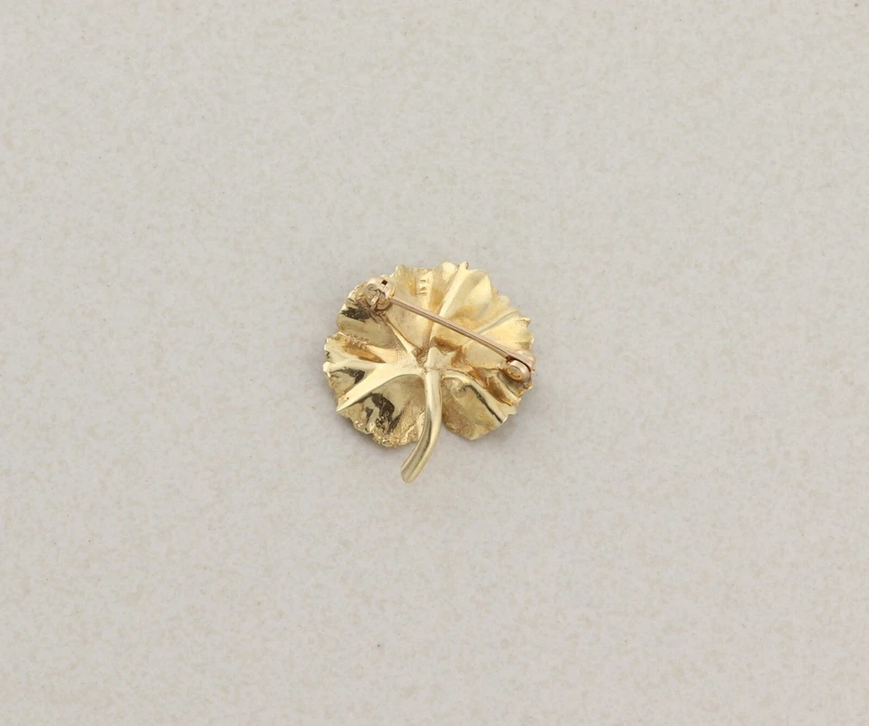Broche prendedor hoja perla de agua dulce oro amarillo 14k 1" x 7/8" Foto 3 de 4