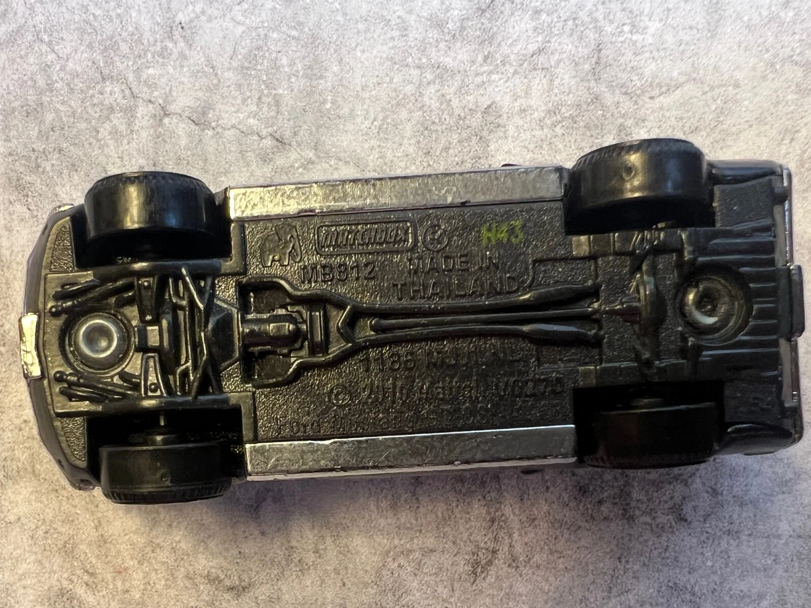 matchbox ford mustang com listras douradas c4 