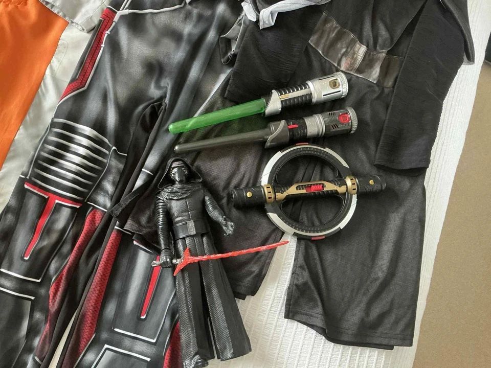 Boys Costume Bundle Age 7-8 Ironman Dusty Ant Man Kylo Ren Blade Spinner Sabre  - Image 4 of 4