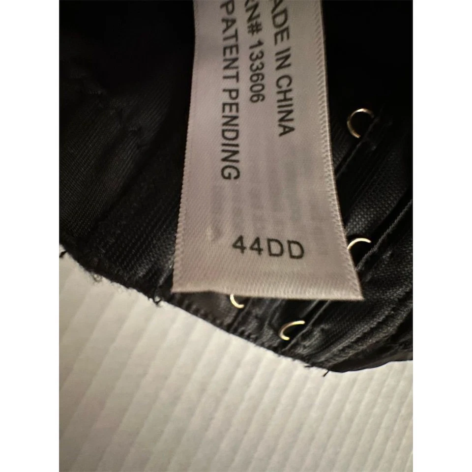 Sujetador sin tirantes para mujer Ashley Stewart 44DD negro ribete de encaje Foto 4 de 4