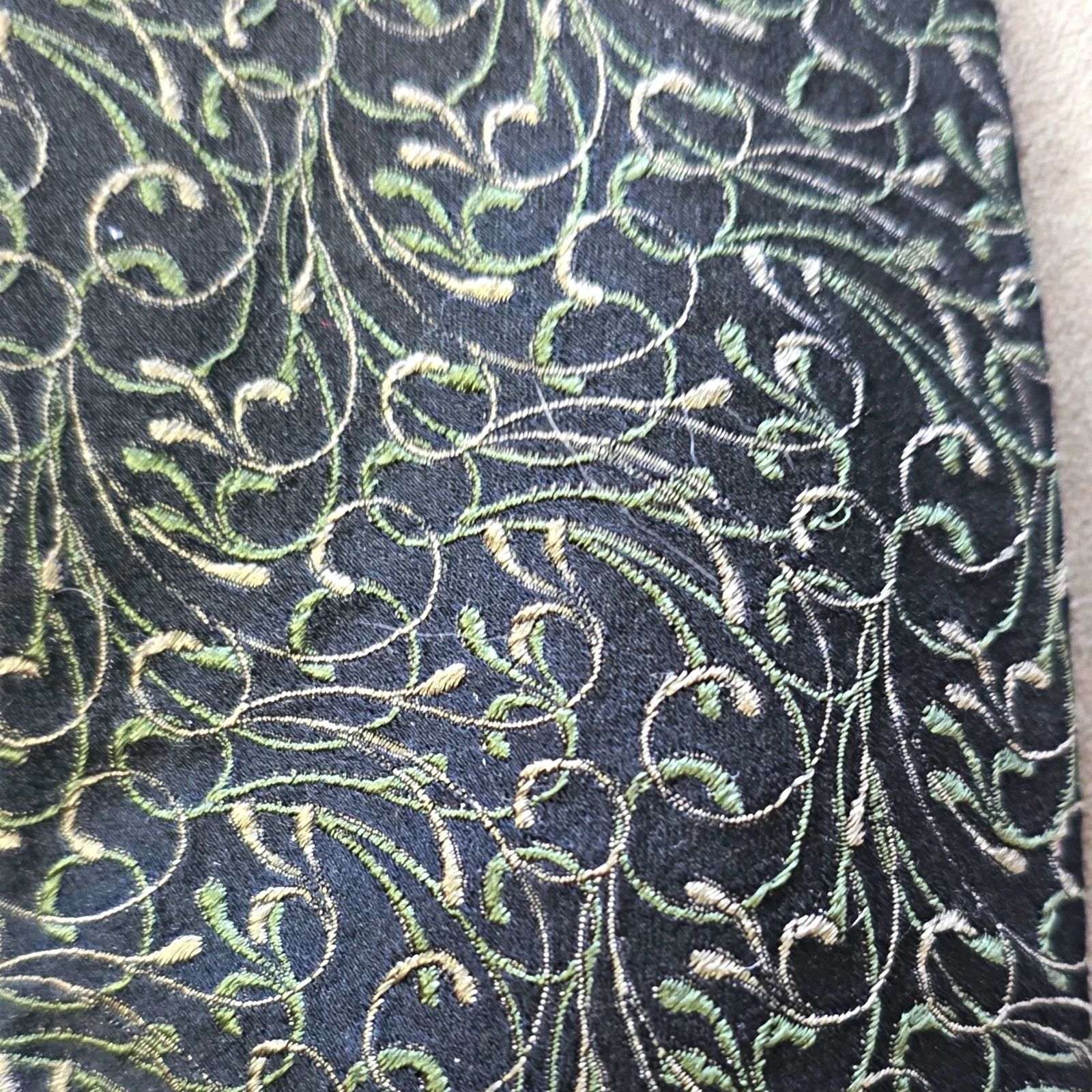 Lot of 3 Ties, 100% Silk, Diamante Alfani Stafford  image 4
