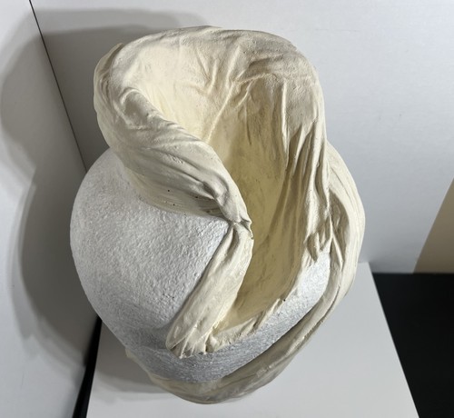 Vintage Draped Composite Large 20” Vessel Vase OOAK Sculpture White Beige 17.5lb - Picture 3 of 13