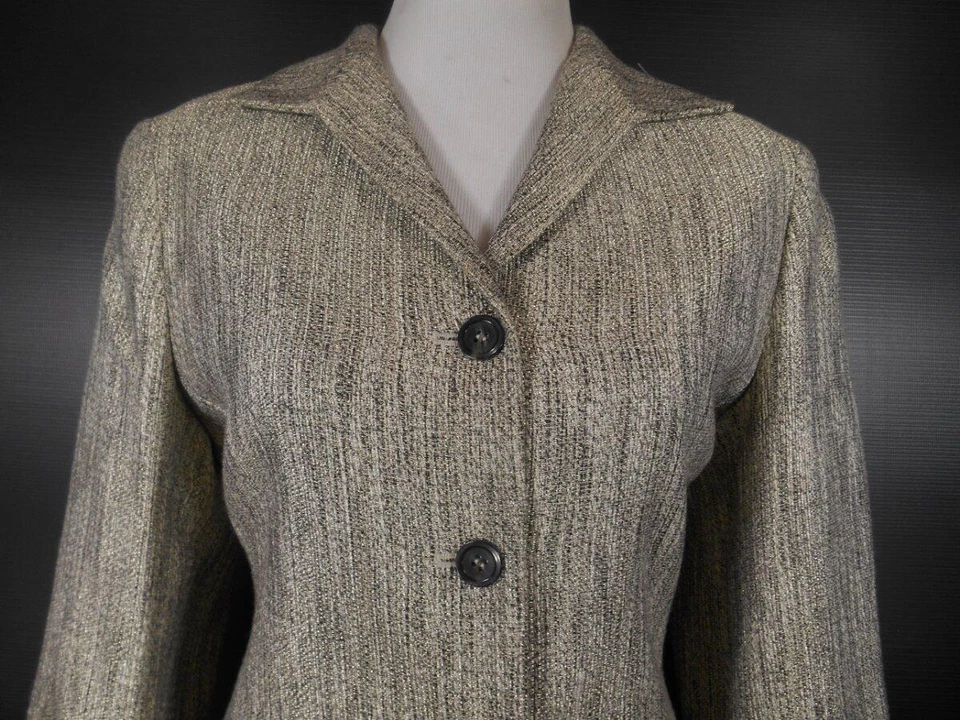 NEW Beautiful Woman's Size 8 Jones New York Sparkling Silver Lined Blazer Jacket - Image 2 of 4