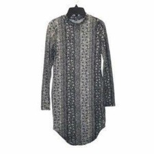 Love Cameron Soft Long Sleeve Floral Printed Bodycon Dress - Black/White (Size