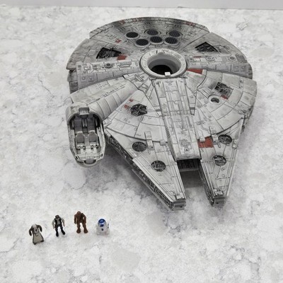 2022 Jazware Light Up Star Wars Millennium Falcon W/ 4 Figures Polly Pocket Size