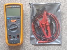 Fluke 1507 Insulation Tester with Leads 