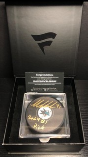 Fanatics Under Wraps Puck MACKLIN CELEBRINI Auto Gold Inscribed 2024 #1 Pick