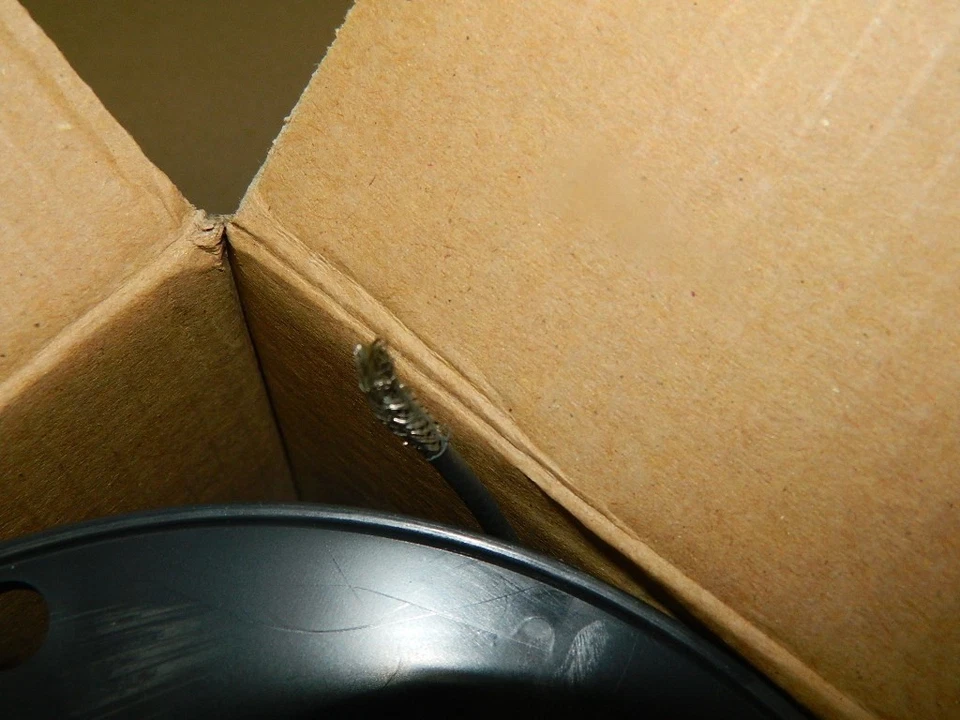 Carrete de alambre Belden 1000 pies cable coaxial de bajo ruido 28 AWG .0225 YR22227 negro SKU70 Foto 4 de 4