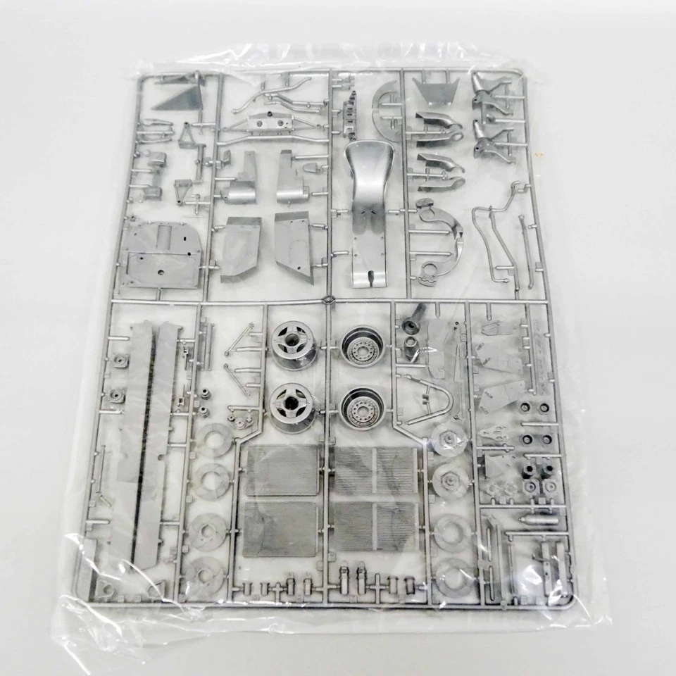 Tamiya 1/12 Big Scale Series n.23 Ferrari 312T4 Model Kit Giappone NUOVO - Immagine 2 di 4