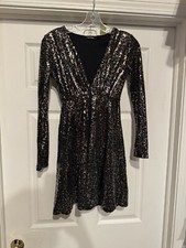 Boohoo Black & Gold Sequin Long Sleeved Formal Dress Women's Size 2 US
