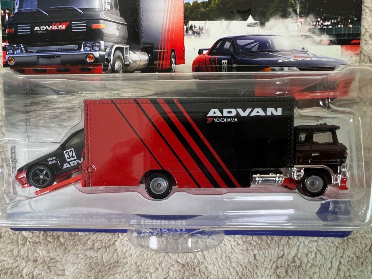 🎌🎌Hot Wheels Car Team Transport Nissan Skyline GT-R BNR32