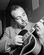 Jazz Guitarist DJANGO REINHARDT Glossy 8x10 Photo Old Music Print Poster 