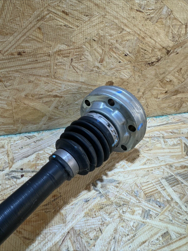 13-19 Cadillac ATS EJE TRASERO IZQUIERDO LADO CONDUCTOR CV OEM P23117787 Foto 3 de 4