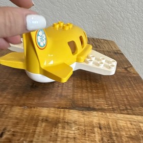 Duplo Yellow White Hawaii Wheels Vacation Airplane Propeller Plane Air Flight