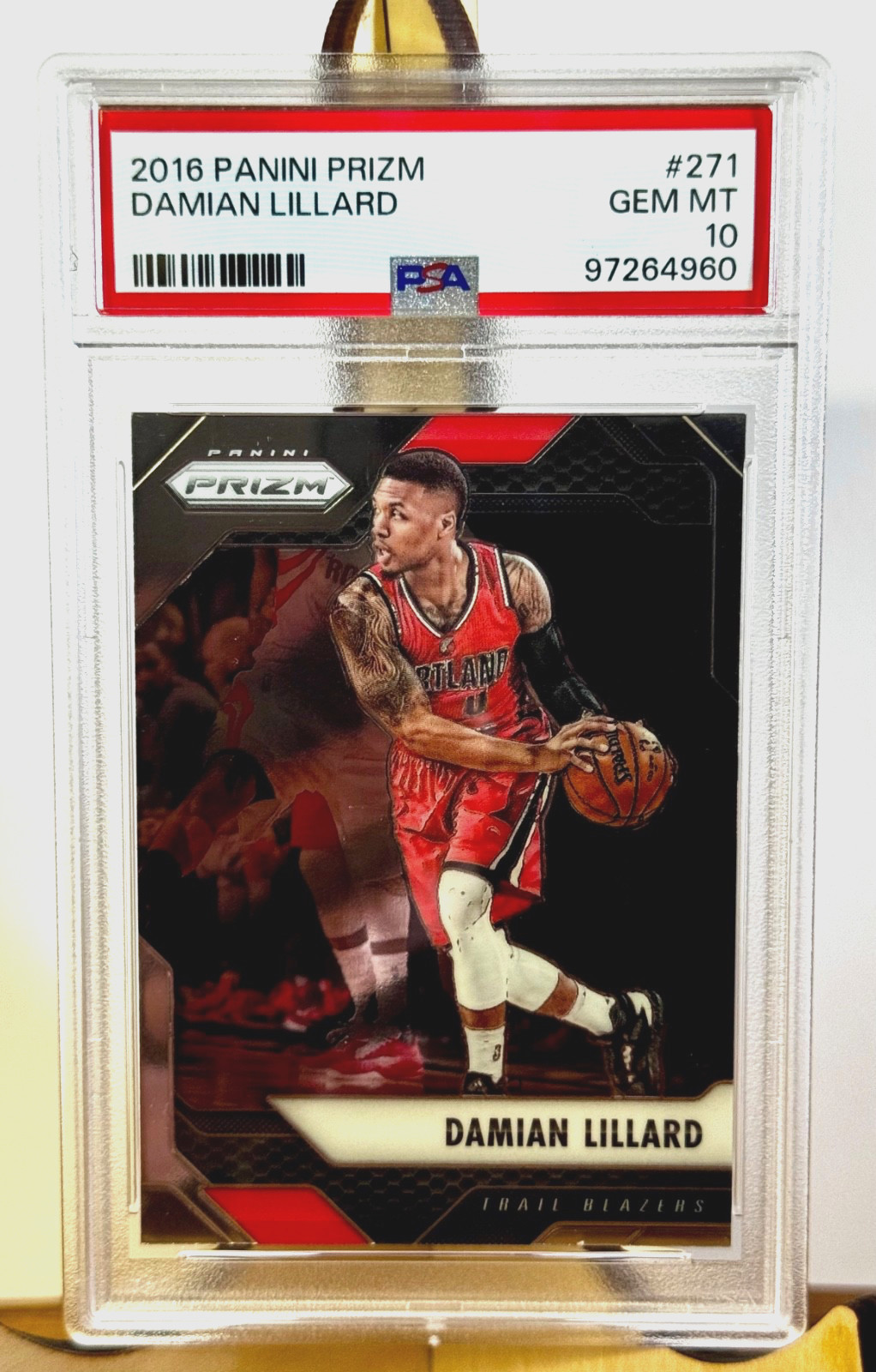 DAMIAN LILLARD 2016-17 PANINI PRIZM #271. PSA 10 GEM MINT!