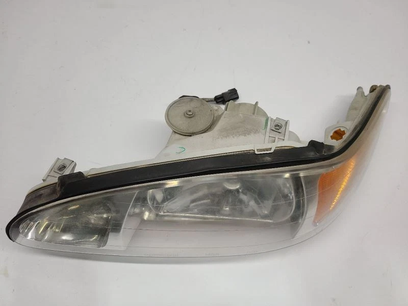 Farol esquerdo para motorista Ford Escort 1999-02 excluindo cupê LH - Imagem 3 de 4