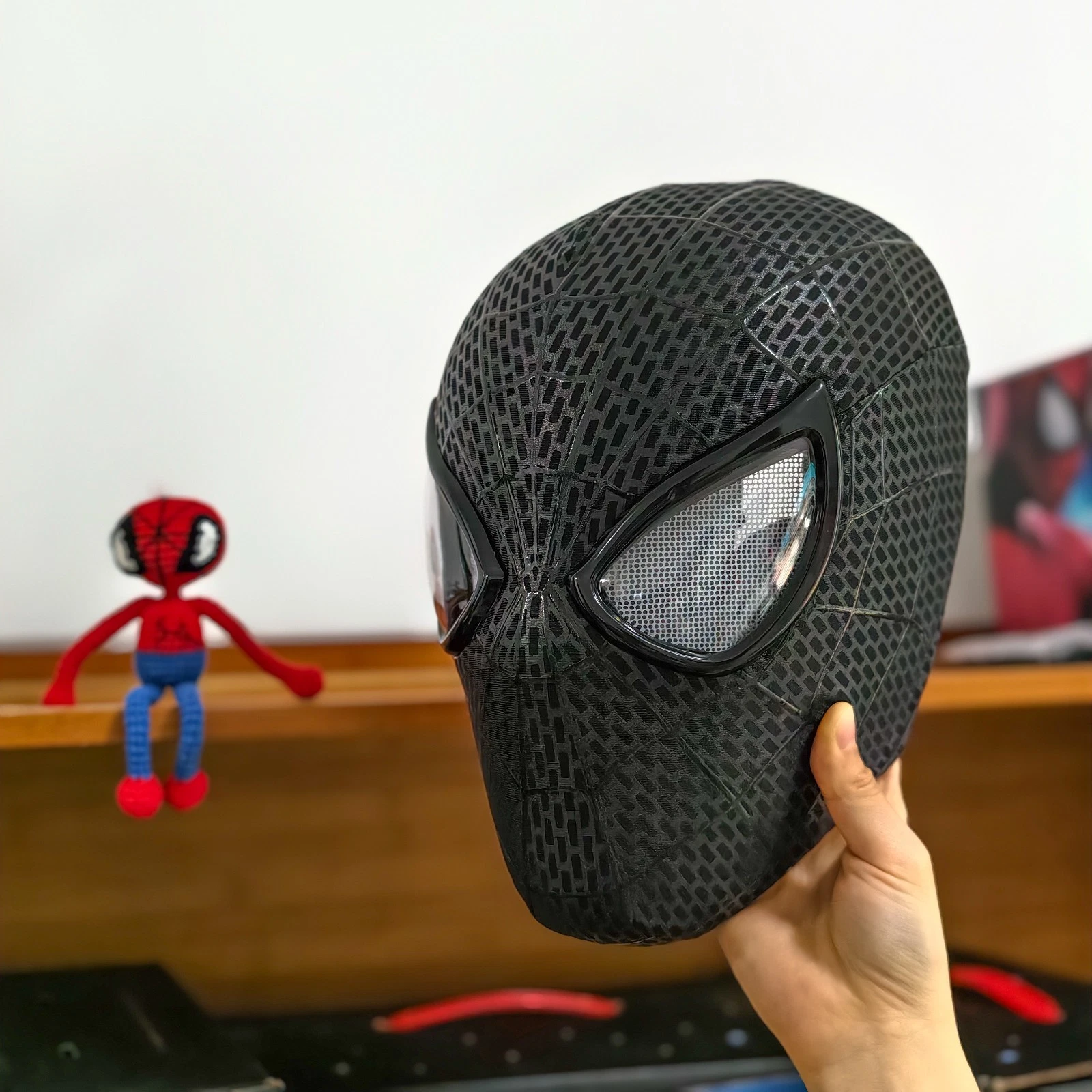 Black Venom Symbiote Moving Eye Mask LED Remote Control Ring Movie Inspired US