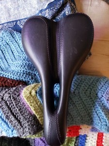 CHIFA 10" X 6" Bicycle Seat