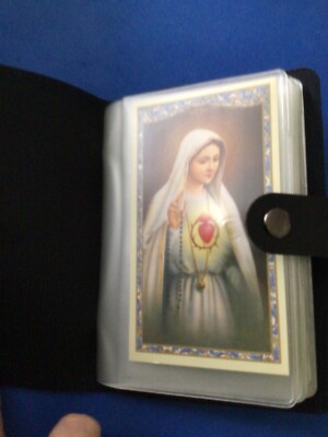 holy card binder Lerheedi Holder Case Faux Leather, up to 40 Prayer Cards with Snap Closure, Portable for Travel, Ideal Religious Gift for Adults, Unisex(Red) : Office Products allowing you to bring them with you and have them at your fingertips when you need them Blue Leatherette 