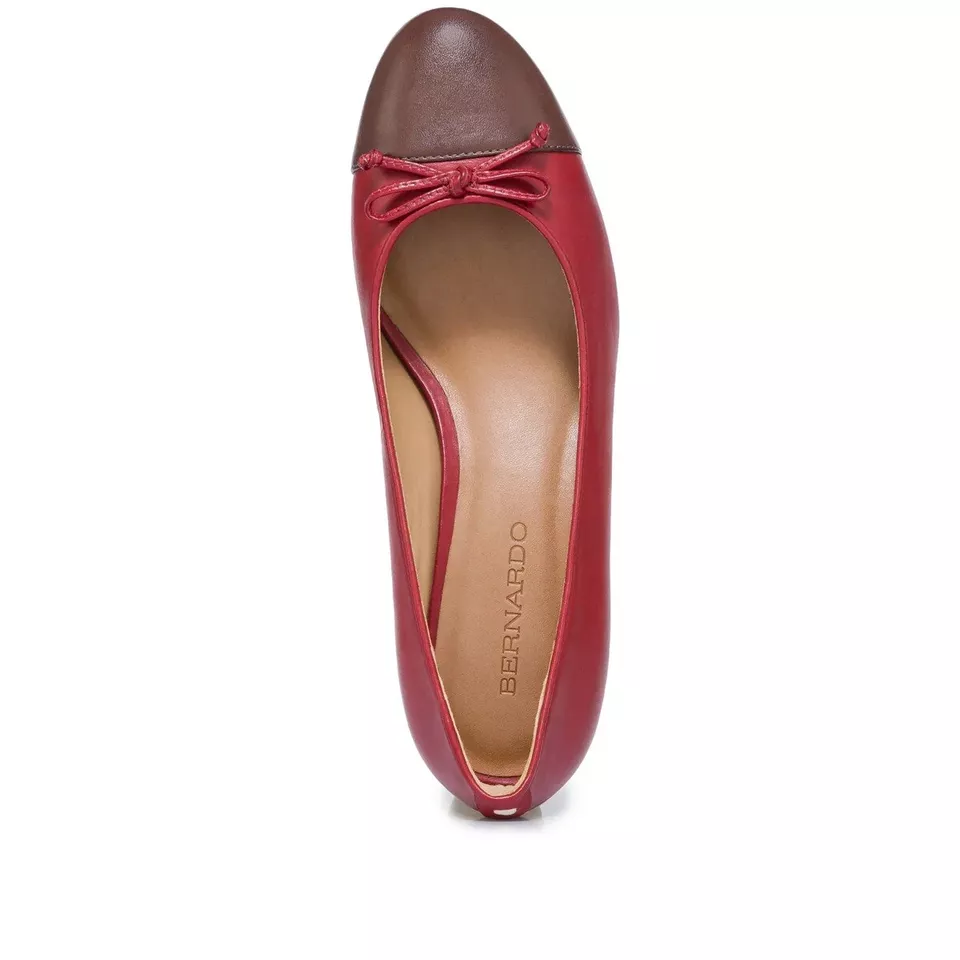 Bailarina Bernardo 1946 Marisol Pump rojo oscuro para mujer talla 7,5 Foto 4 de 4