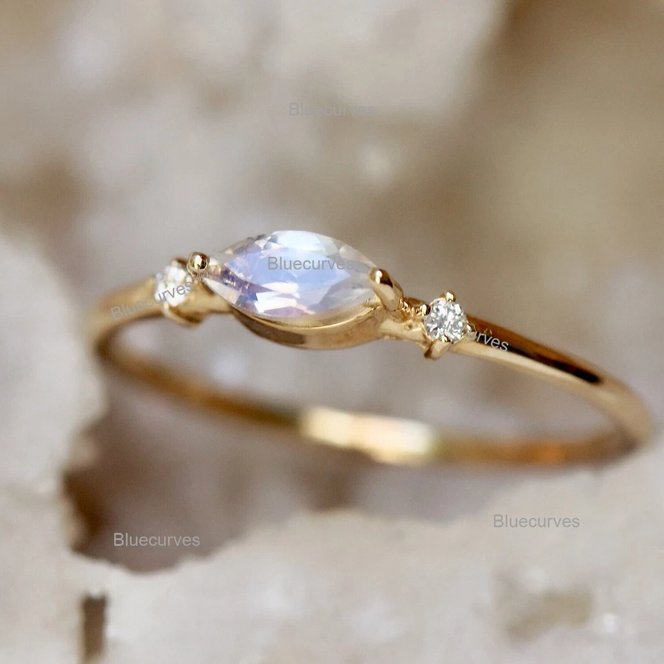 Anillo trío diamantes reales de oro amarillo de 14 k con piedra lunar arco iris marquesa de 6x3 mm y 1,3 mm Foto 4 de 4