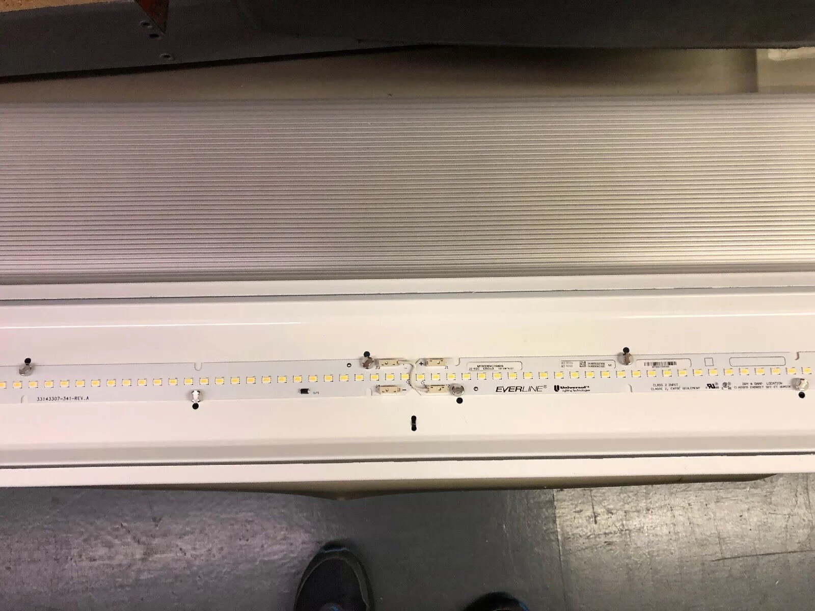 Lamar Lighting DLL Series LED Light 4 foot DLL48HRA50 Brand New