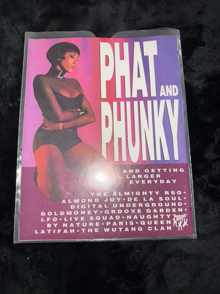 The Source Magazine Mar. 92 (No. 30) Hip-Hop Biggie Juice Tupac Sir Mix-A-Lot - Image 2 of 2