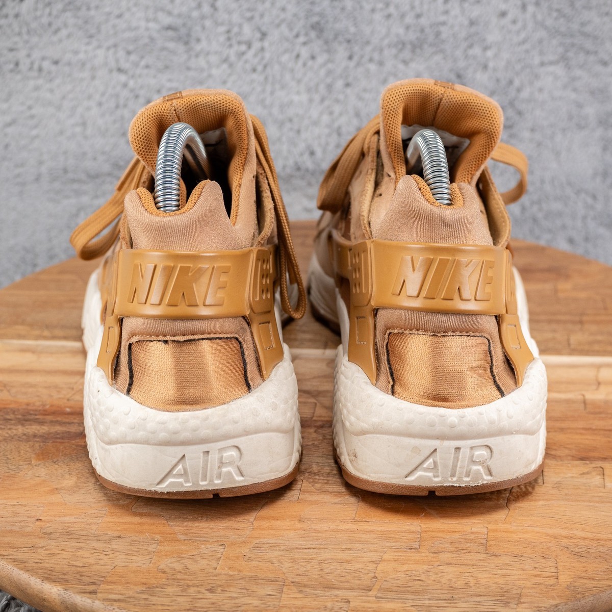 Nike Air Huarache Men’s Shoes Size 318429-202 Wheat Flax Tan 2017