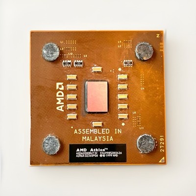Vintage AMD Athlon AXDA2000DUT3C Processor 266 MHz 1.667 GHz