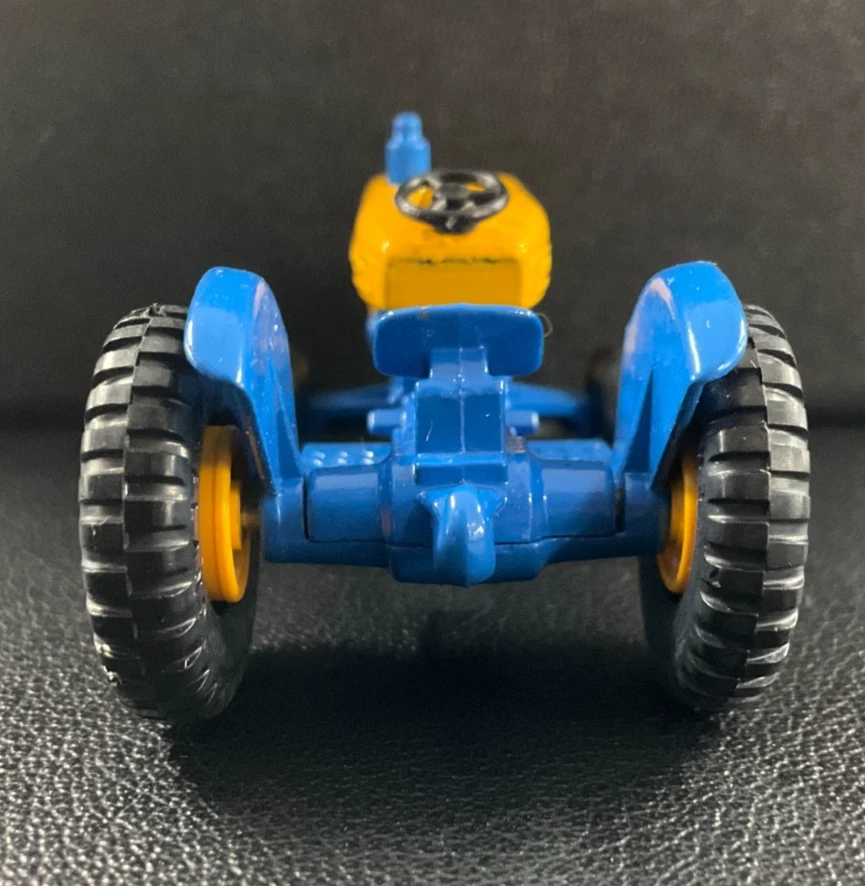 1967 Matchbox Lesney #39 & #40 Ford Tractor & Trailer TOY Blue & Yellow Set VTG! - Image 4 of 4