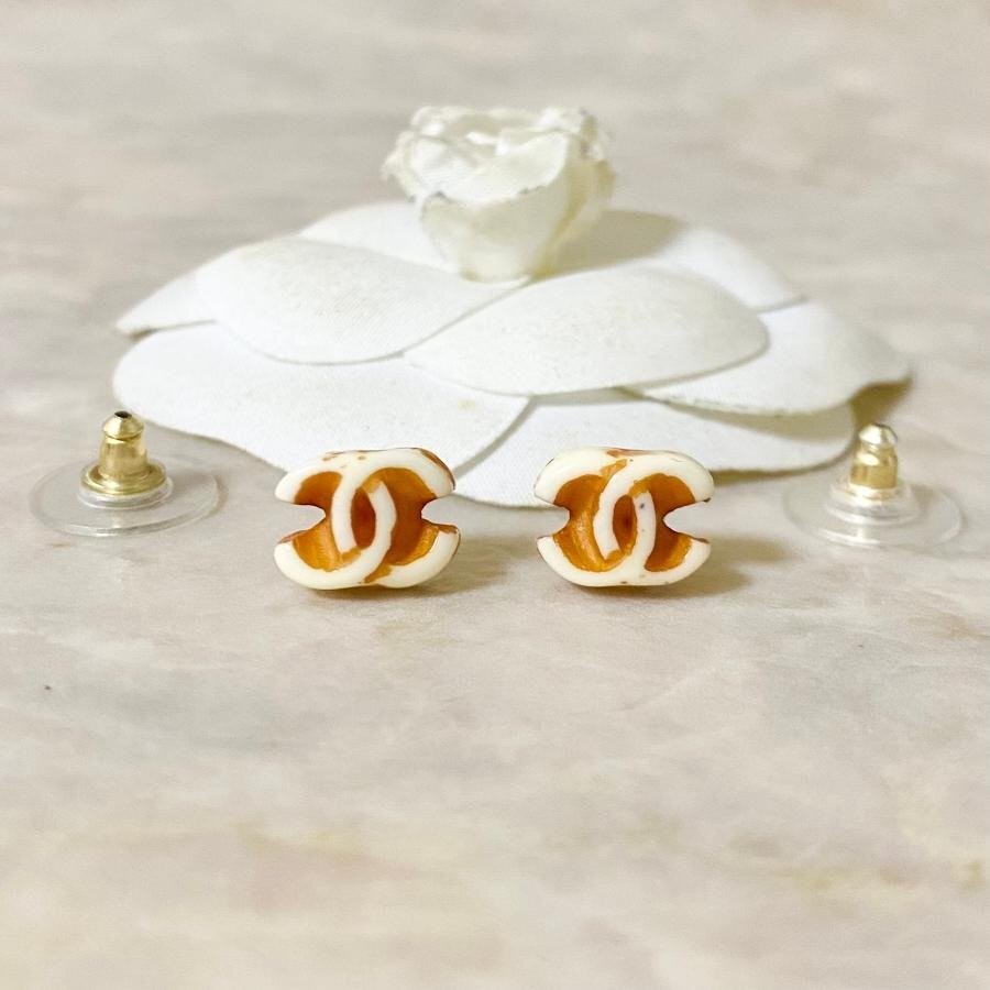 CHANEL Mini Coco Mark Logo Stud Earrings White Plastic 10x8mm Women Jewelry MM01-image