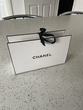 Chanel Geschenktasche weiß