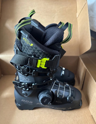 Fisher Alpine Ski Boots - BOA RC4 130 Black Mondo Size 25.5