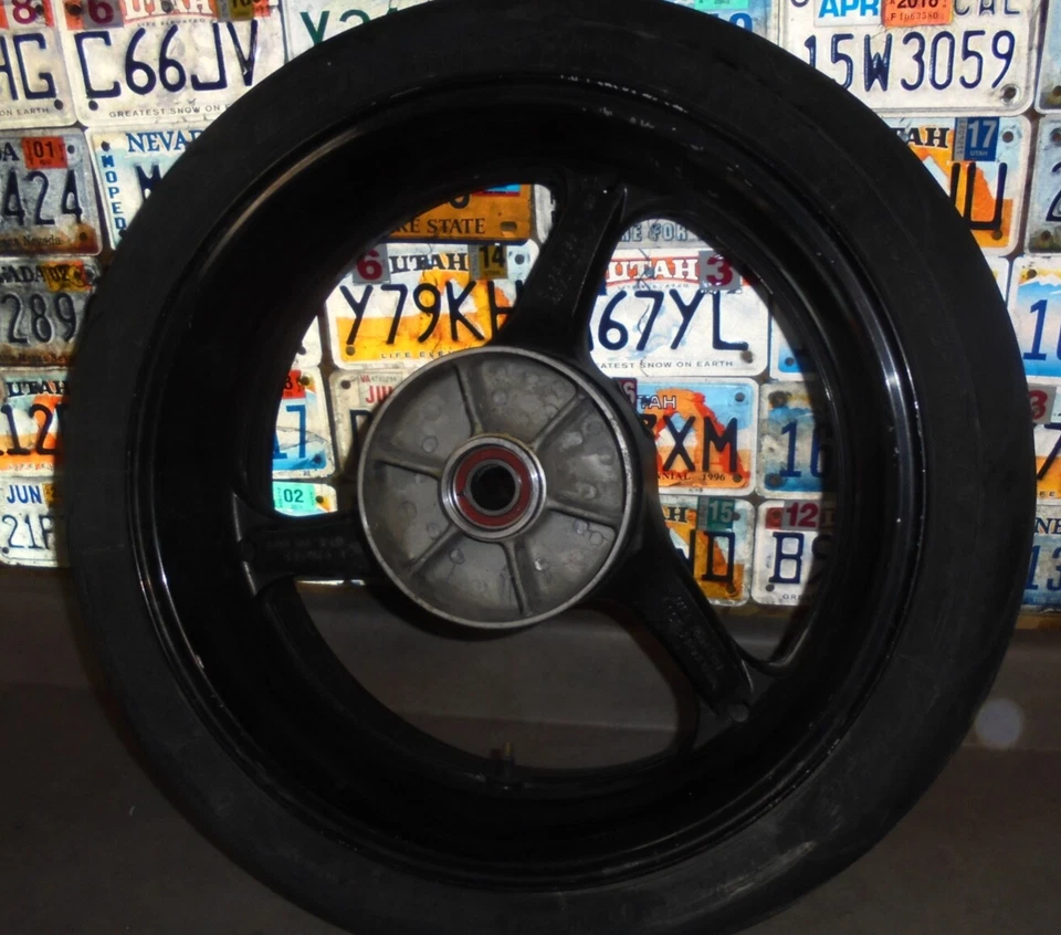 2005 年本田 CBR1000RR CBR 1000 RR CBR1000 190/50-17 后轮辋轮胎 17 — 第 2/2 张图片